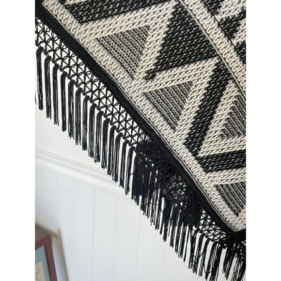 Sam Edelman Boho Southwestern Knit Sweater Poncho Size Small Oversized E111 - Picture 16 of 16